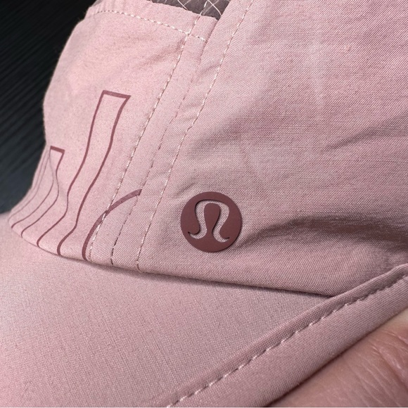 Lululemon Drawcord Hiking Cap NWT S/M (PCLY/ANCP) - Picture 5 of 14